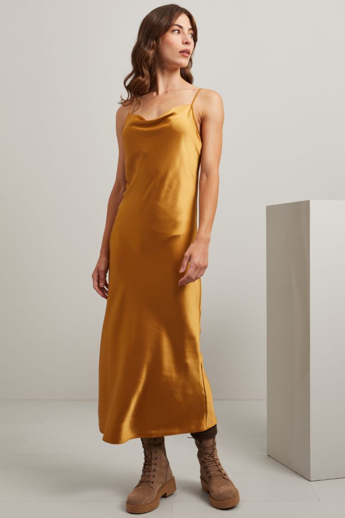 Satin slip dress Intrend - 3