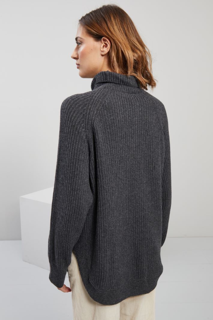 Ribbed turtleneck sweater Intrend - 4