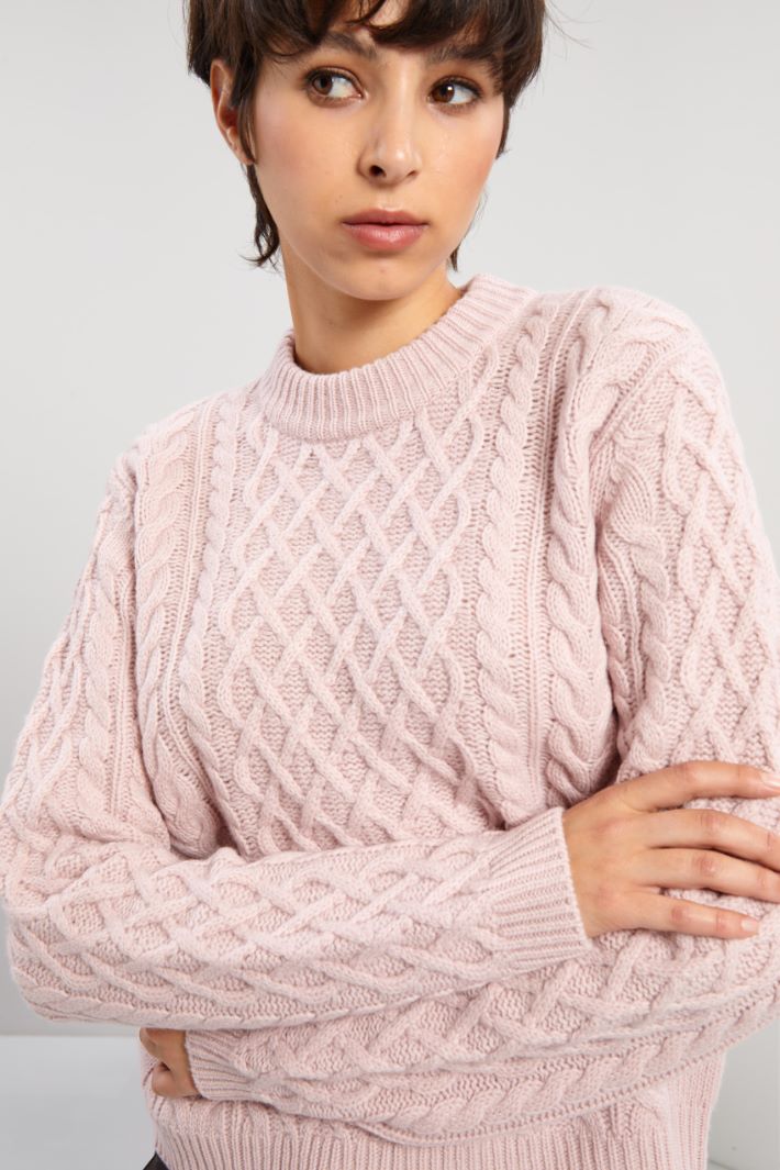 Cable-knit wool sweater Intrend