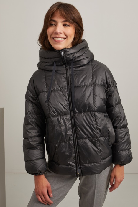 Piumino con cappuccio