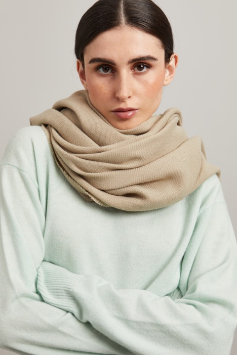 Estola de tejido reforzado