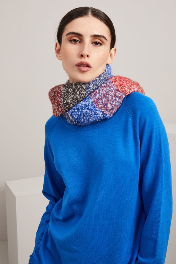 Bouclé scarf Intrend