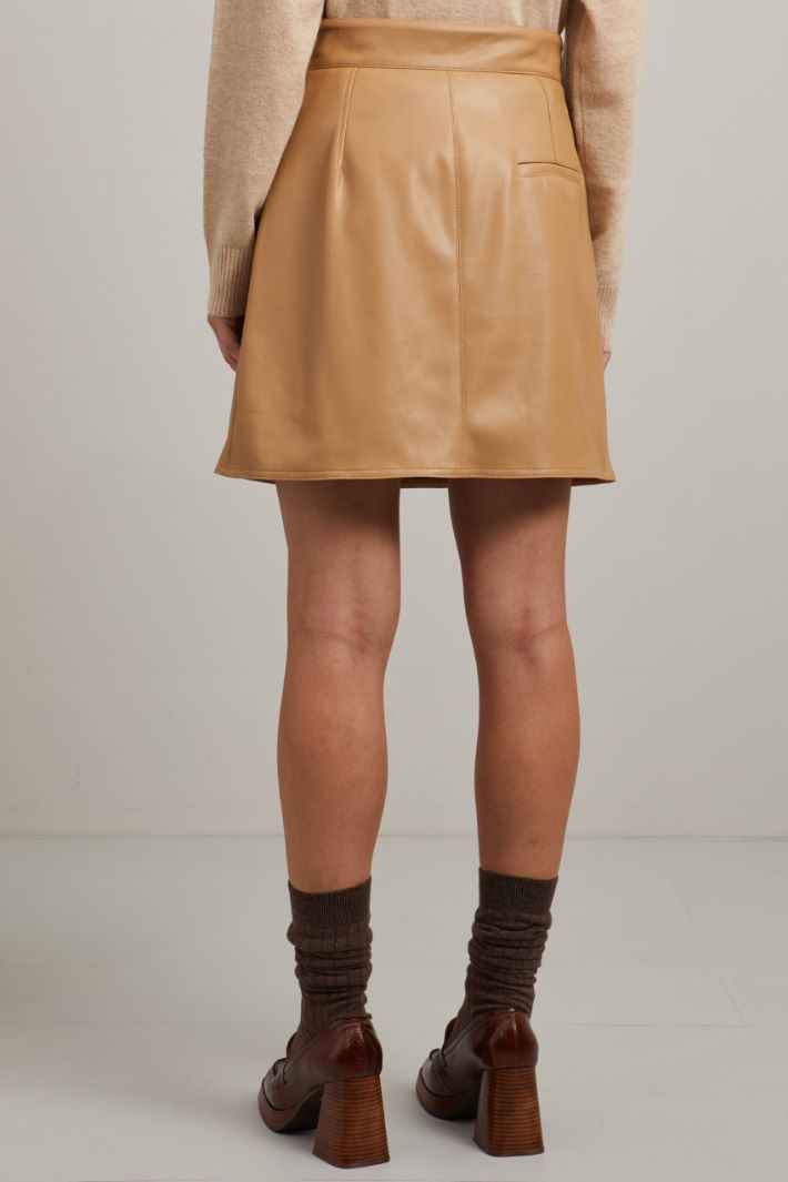 Short faux leather skirt Intrend - 2