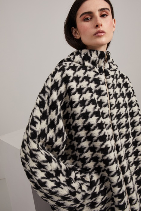 Giacca con cappuccio