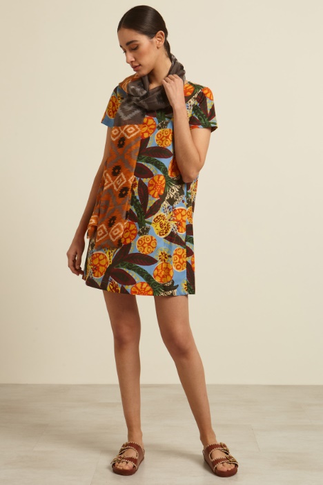 Stola con profili sfrangiati