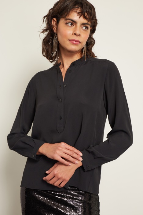Blusa con collo alla coreana