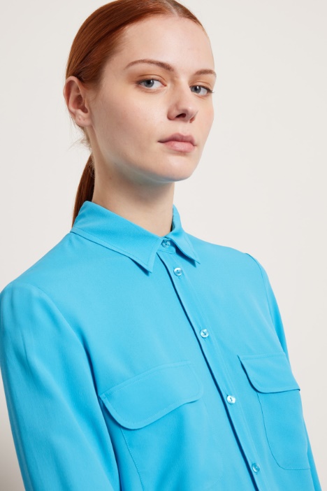 Camicia con tasche applicate