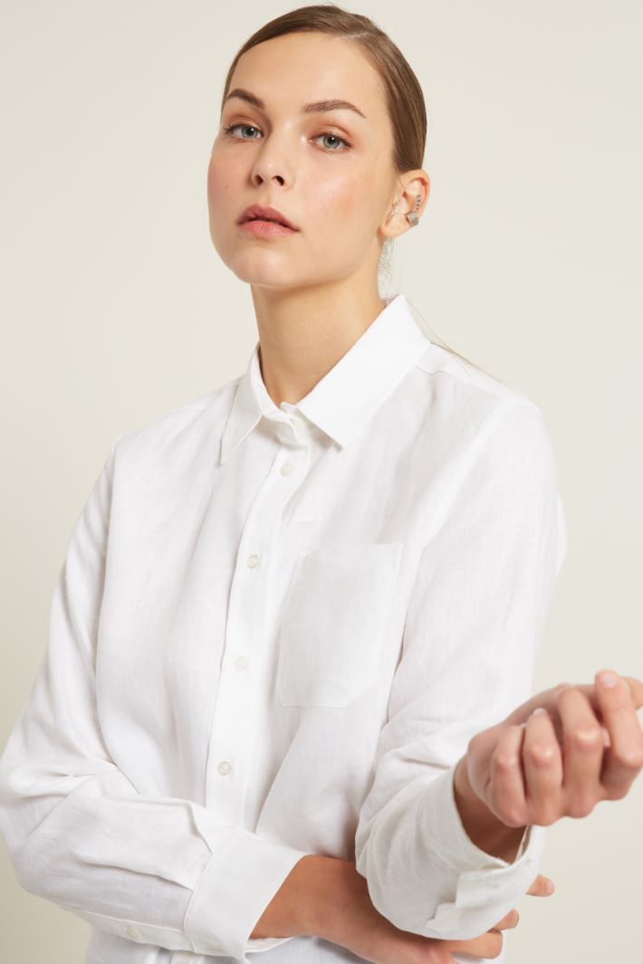 Camicia in tela di lino
