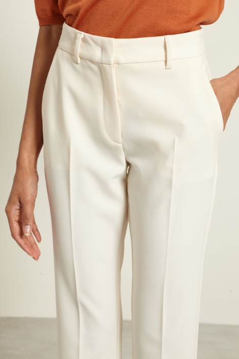 Pantaloni cropped in tela