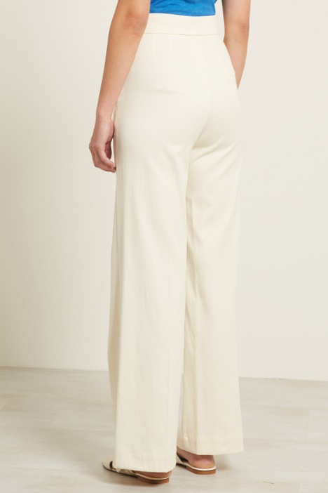 Pantaloni a vita alta