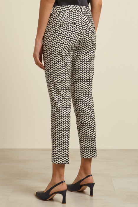 Pantaloni a sigaretta