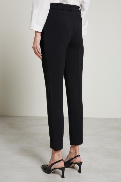 Pantaloni a sigaretta