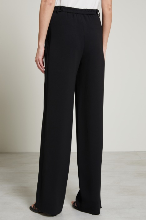 Pantaloni con elastico in vita