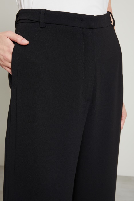 Pantaloni con elastico in vita