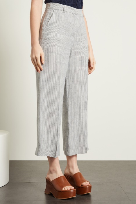 Pantaloni in lino