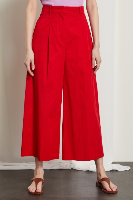 Pantaloni cropped ampi