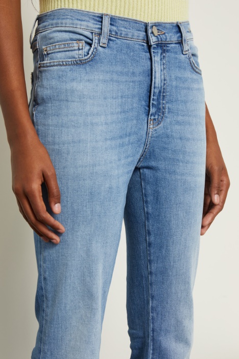 Jeans a zampa