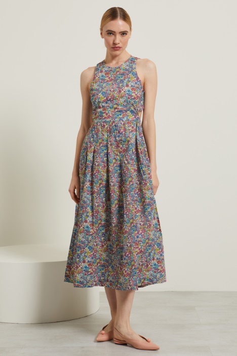 Abito con dettagli cut out