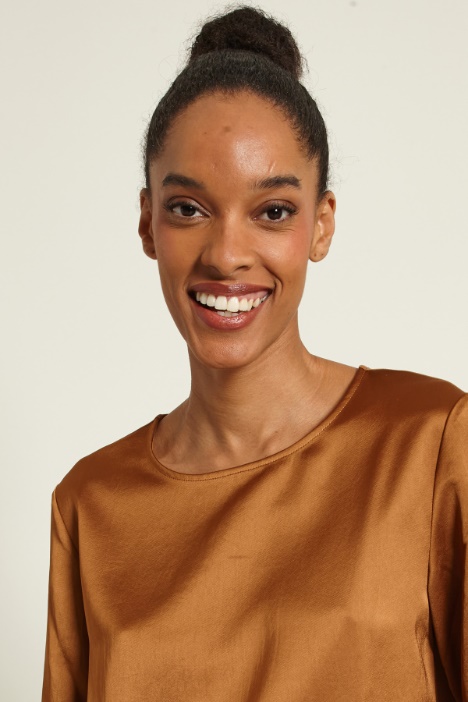 Top con maniche lunghe