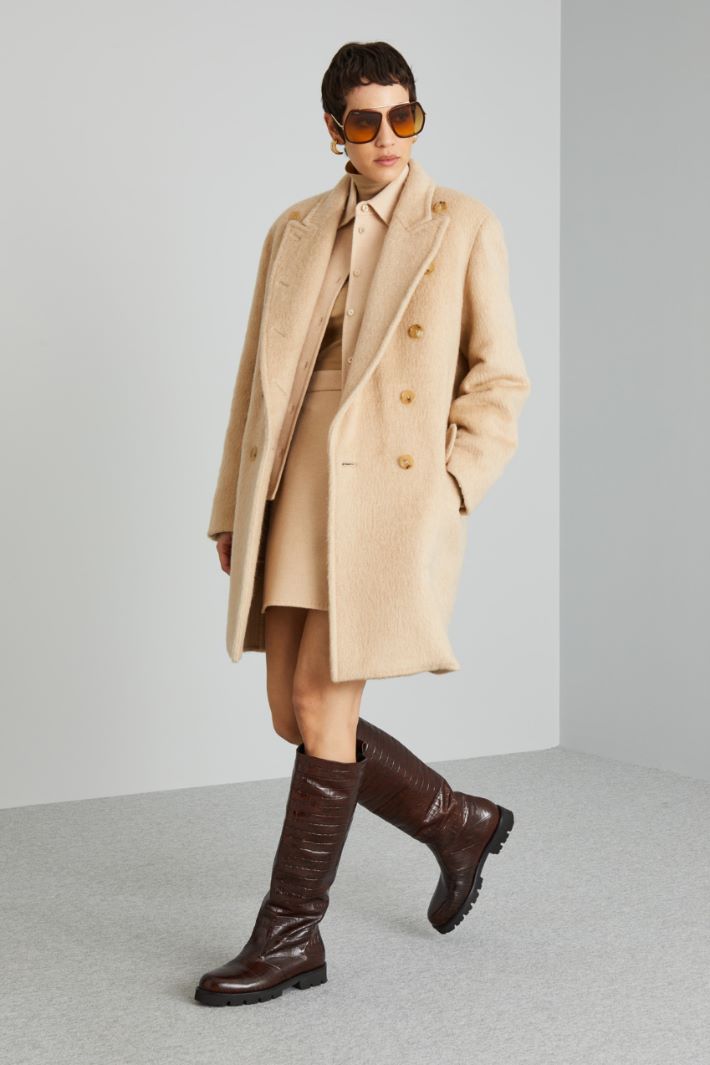 Double-breasted camel coat Intrend