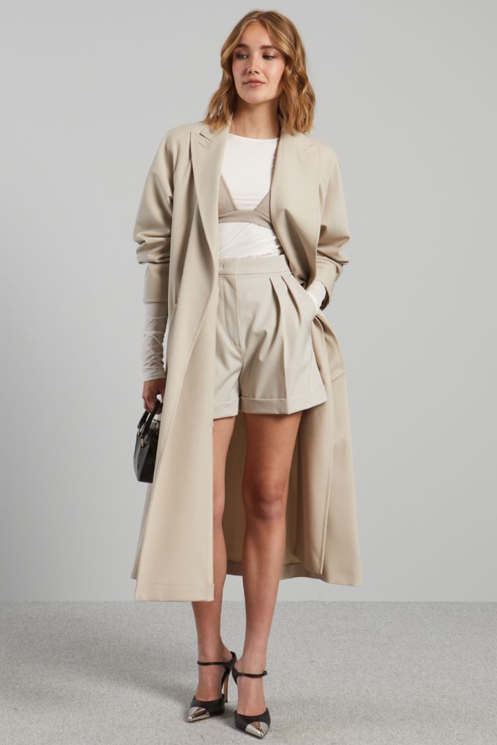 Duster coat with tailored pick stitching Intrend