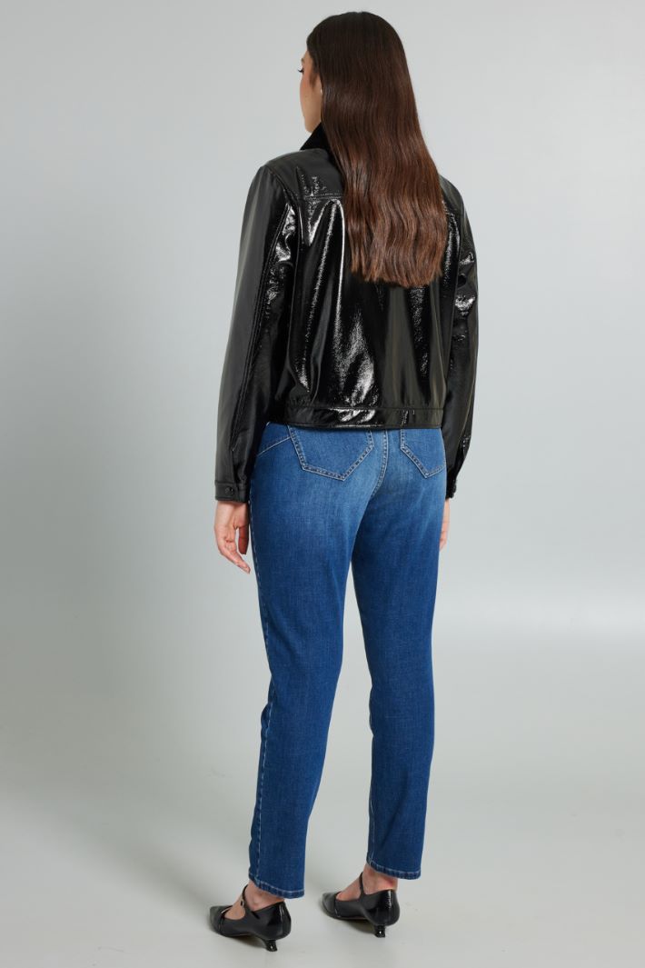 Straight patent leather jacket Intrend - 2