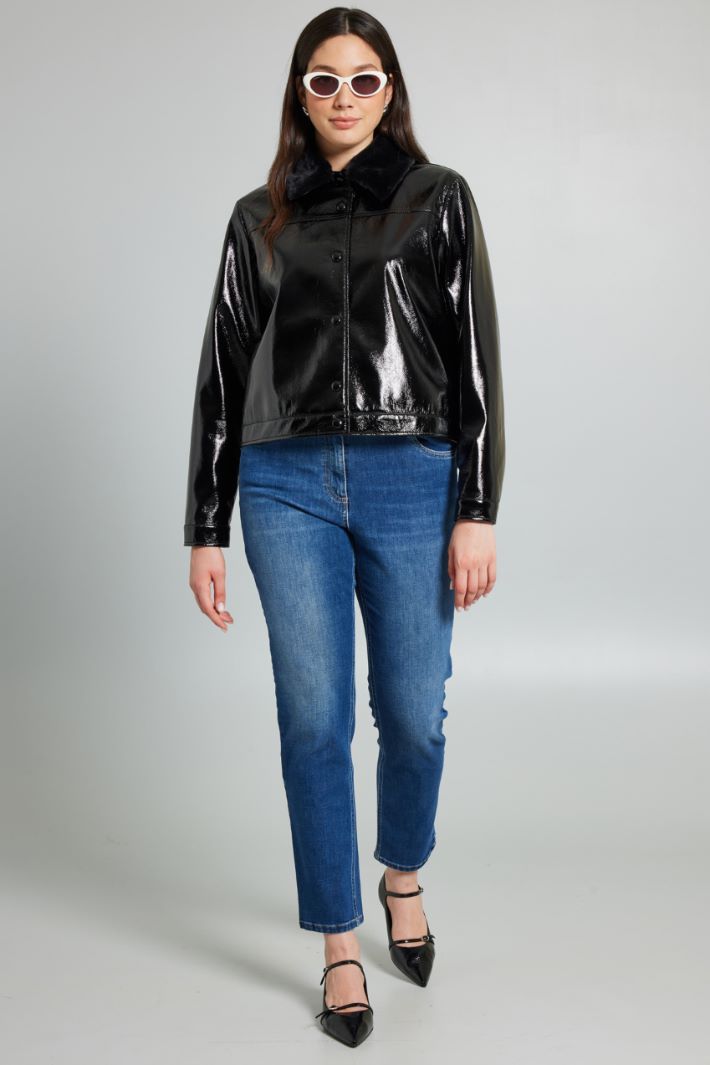 Straight patent leather jacket Intrend - 4