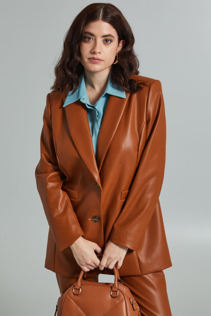 Leather-look fabric blazer Intrend - 3