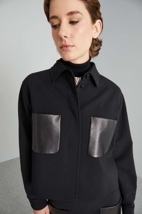 Giacca boxy con taschini