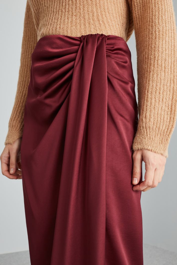 Draped satin skirt Intrend - 4