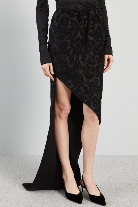 Falda de jacquard con cola