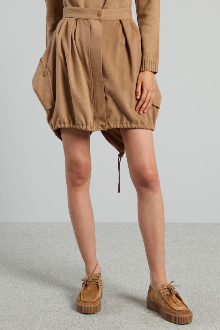 Short camel skirt Intrend - 3