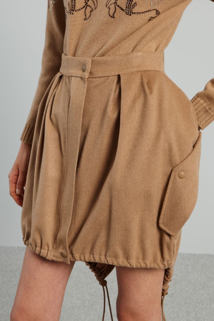 Short camel skirt Intrend - 4