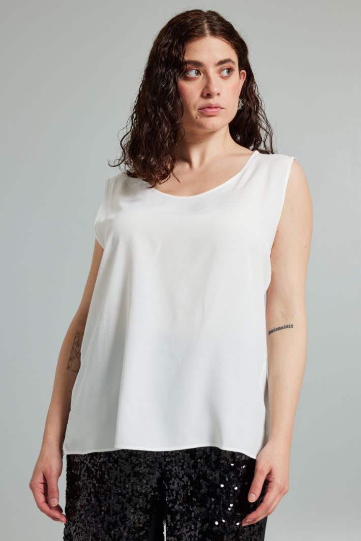 Sleeveless top Intrend - 3