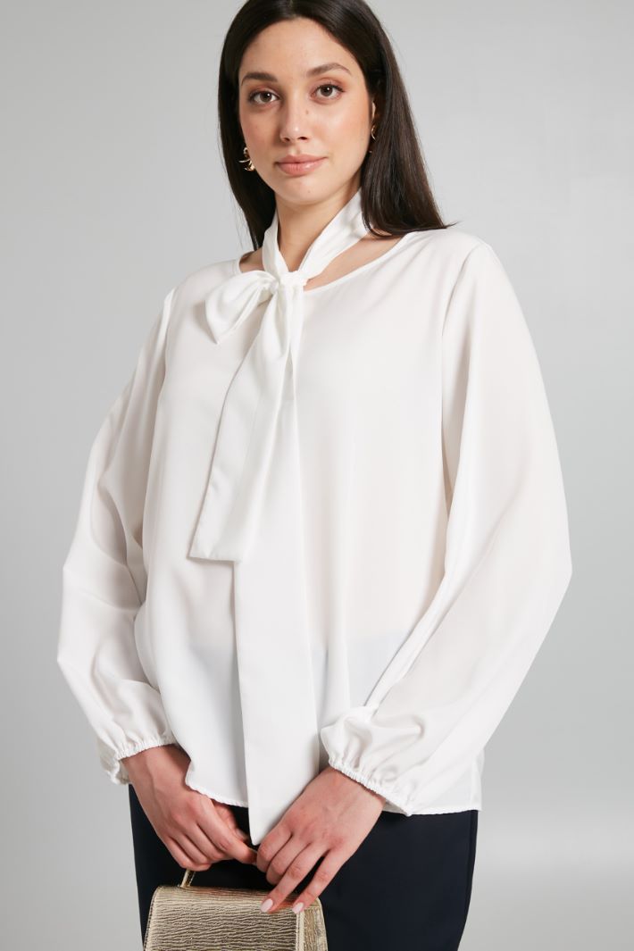 Blouse with foulard Intrend - 3