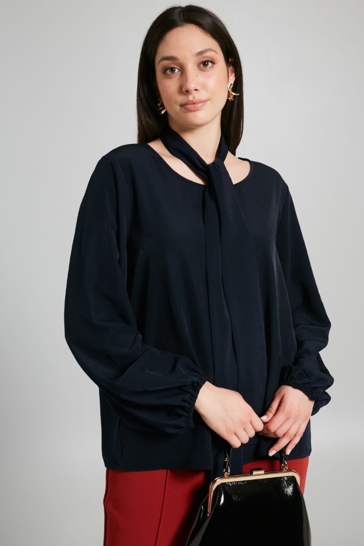 Blouse with foulard Intrend - 3