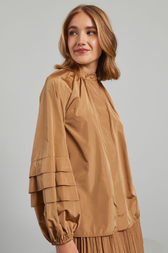 Taffeta shirt with pleated sleeves Intrend - 3