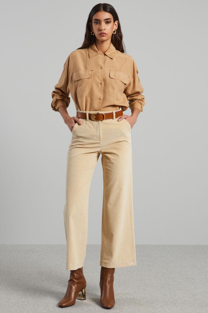 Silk shirt with chest pockets Intrend