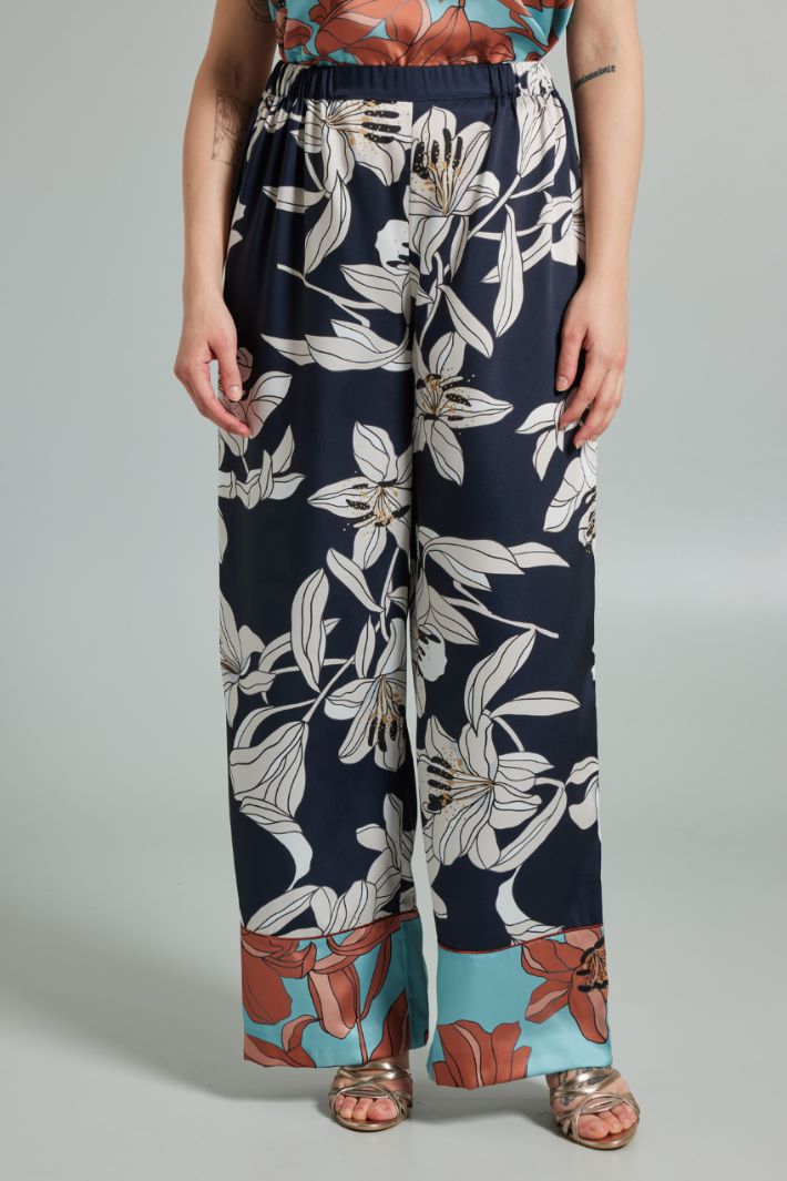 Fluid printed twill trousers Intrend - 3