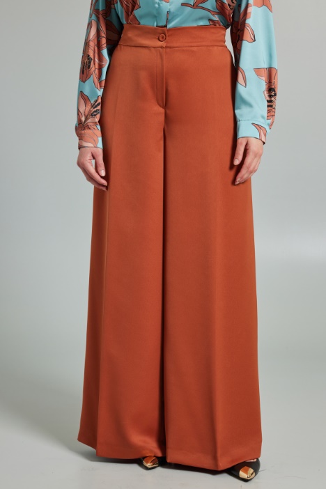 Pantalones amplios de satén