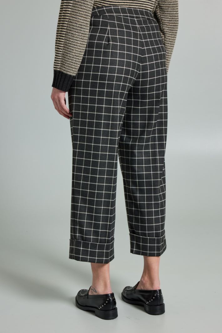 Straight turn-up trousers Intrend - 2