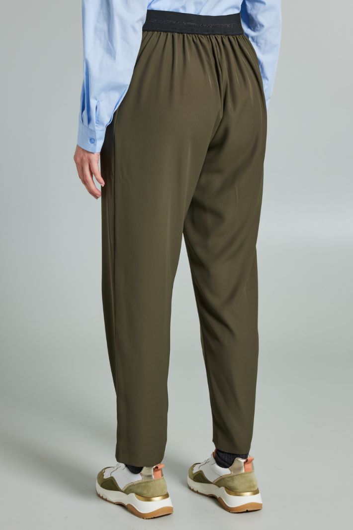 Trousers with inverted pleat Intrend - 2