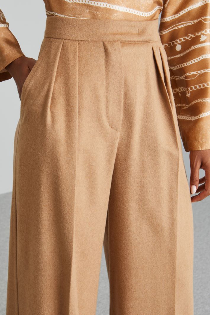 Wide camel trousers Intrend - 4