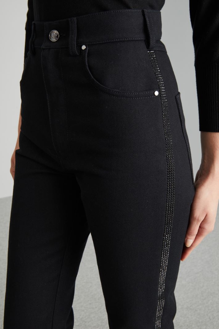 Trousers with rhinestone-adorned bands Intrend - 4