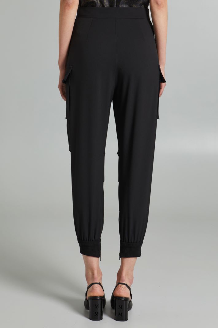 Pantaloni cargo in gabardina Intrend - 2