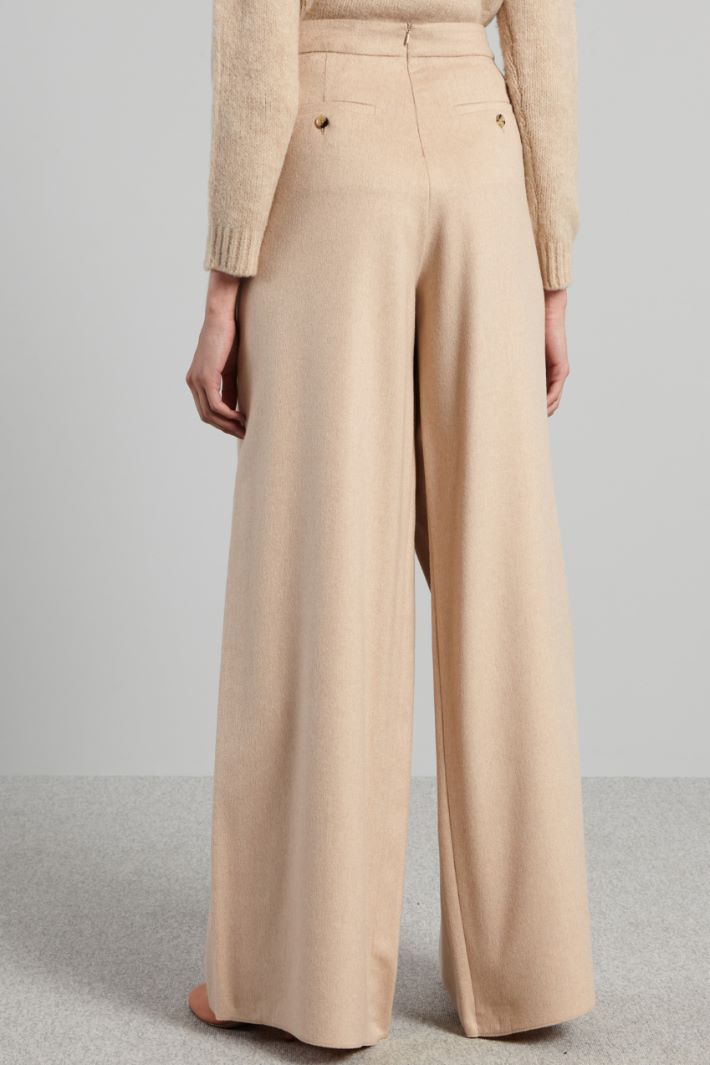 Pure camel trousers Intrend - 2