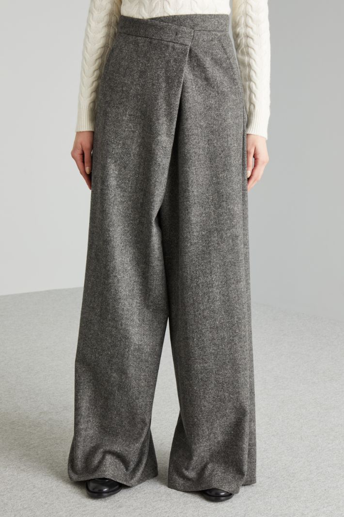 Wide trousers with overlay pleat Intrend - 3