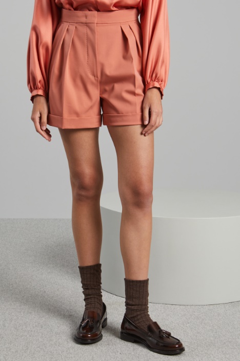 Shorts in gabardina di lana