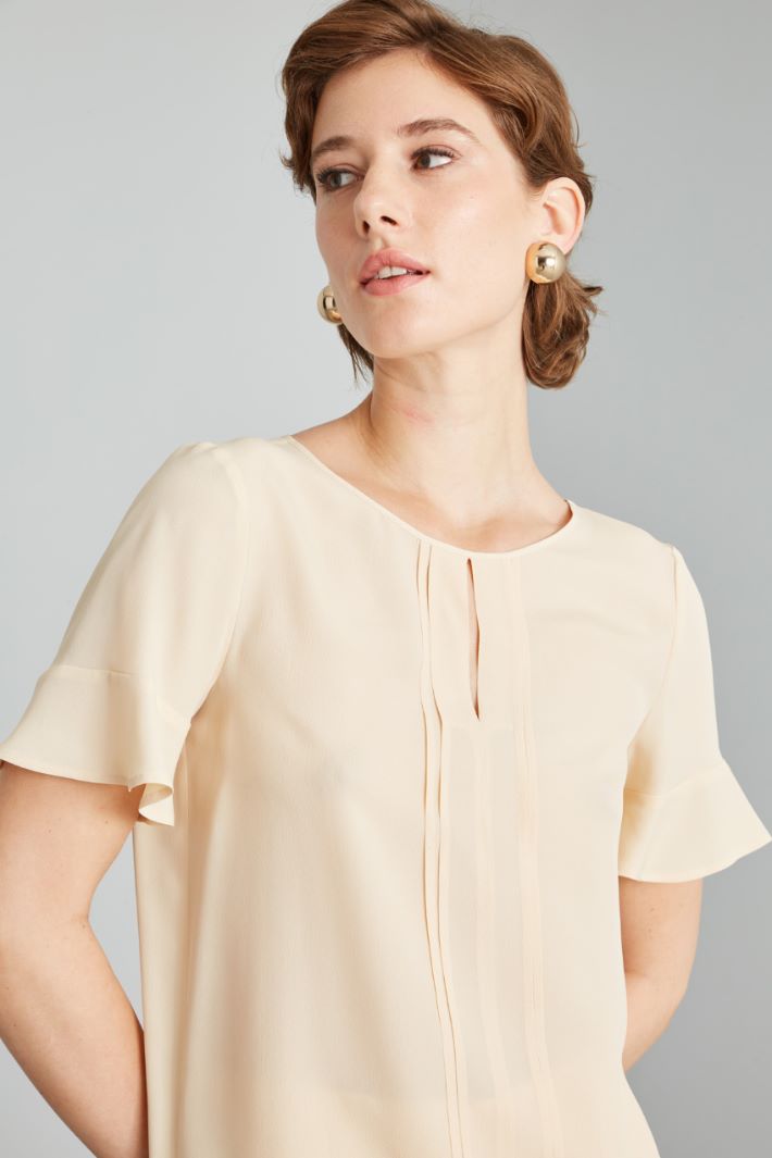 Blouse with flat pleats Intrend - 4