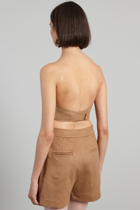 Top a bustino in cammello